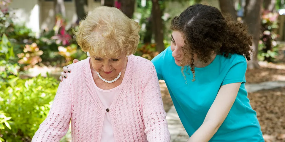 3 Tips for Talking to a Loved One With Dementia